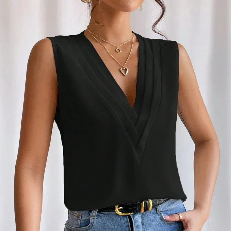 Anja | Blouse with deep V-neck