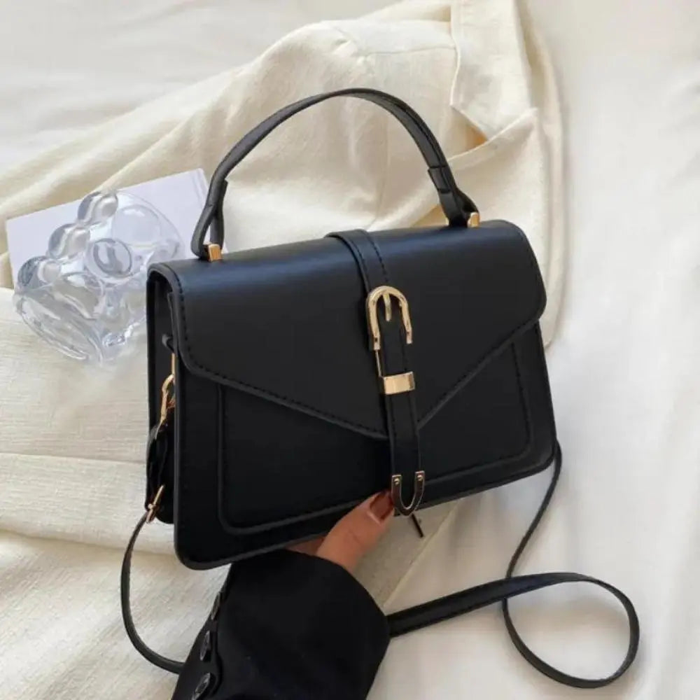 Lupe | Handbag with Gold Buckle Closure