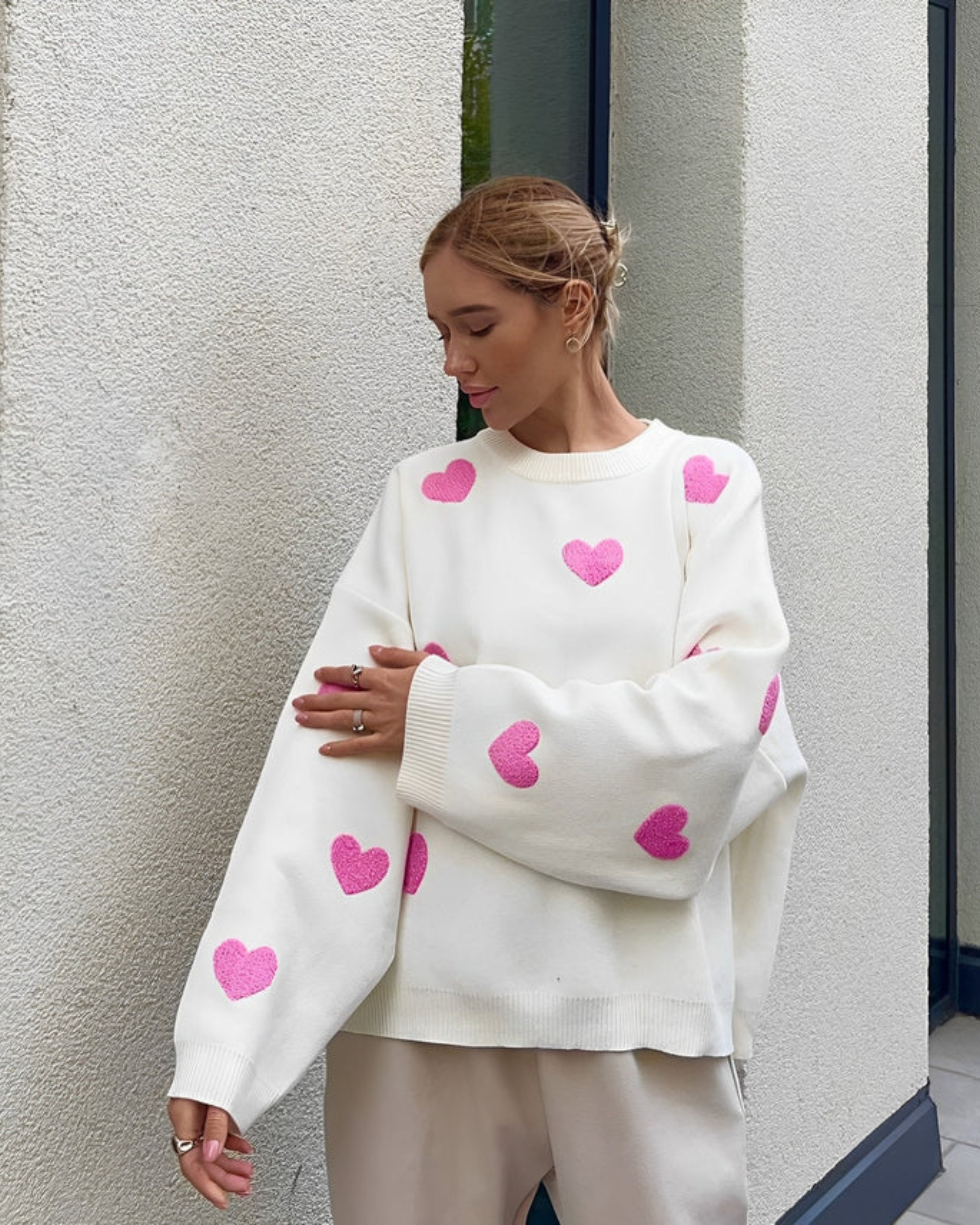 Joely | Women's Sweater with Heart Pattern