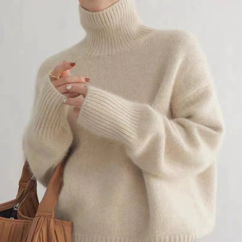 Isla | Turtleneck Sweater with Oversized Fit