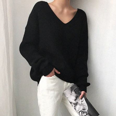 Rae | Deep V-neck sweater