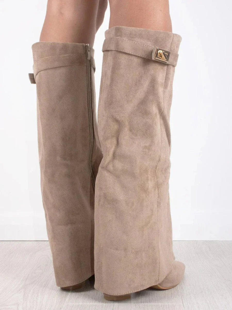 Makala | Boots with Gold Buckle