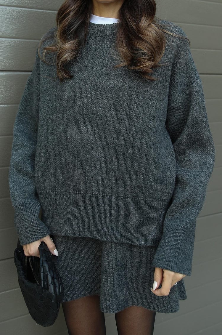 Trisha | Knitted Set with Oversized Sweater & Skirt
