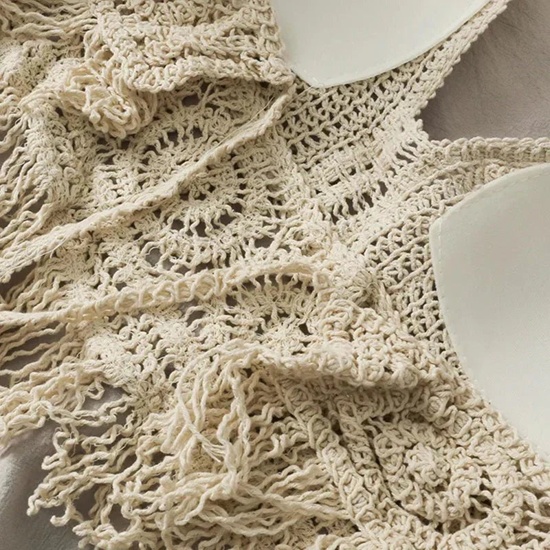 Zahra | Halter Top Crocheted with Fringes