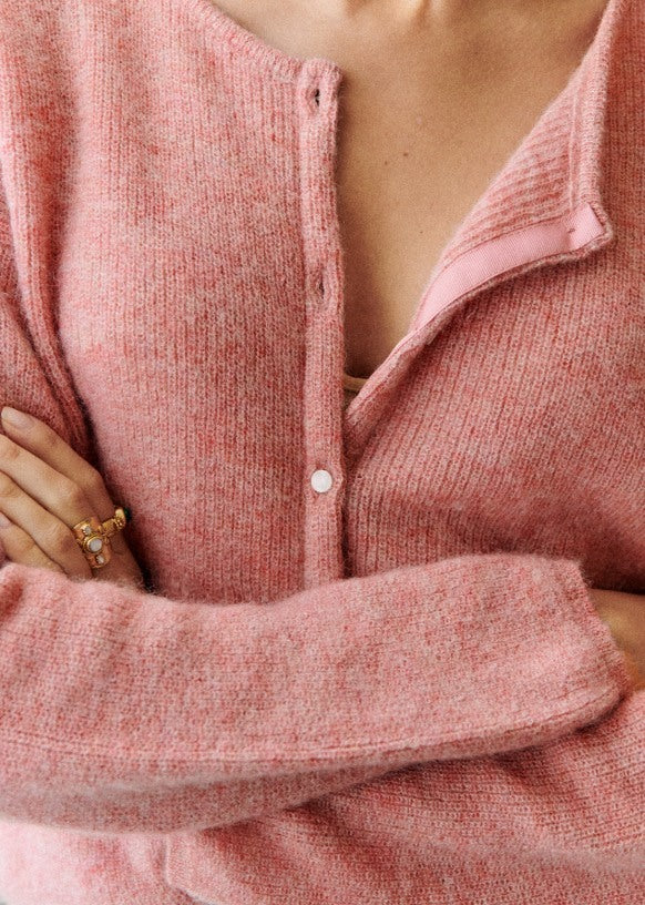 Ties | Your Elegant Cardigan with Subtle Sheen