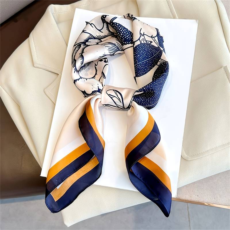Lavera | Scarf with Nature Print