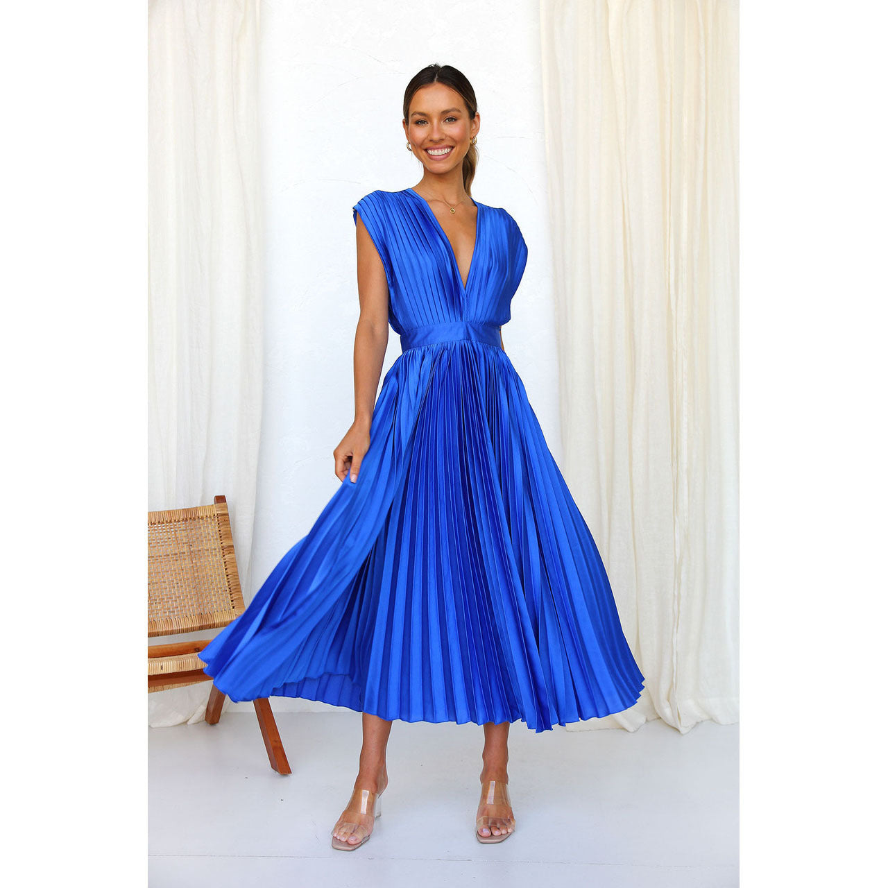 Terra | Dress with pleated skirt