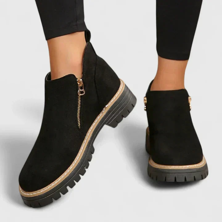 Thalyanna | Orthopedic Boots 
