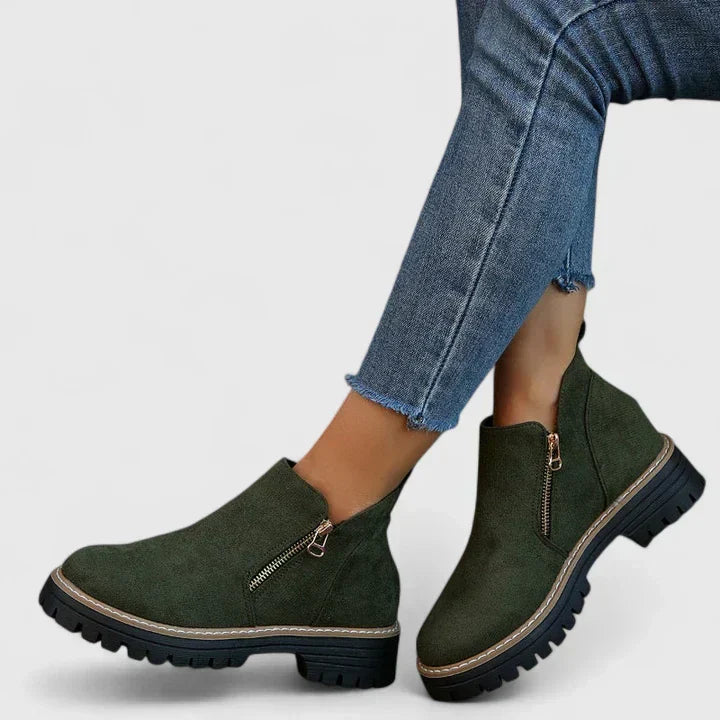 Thalyanna | Orthopedic Boots 